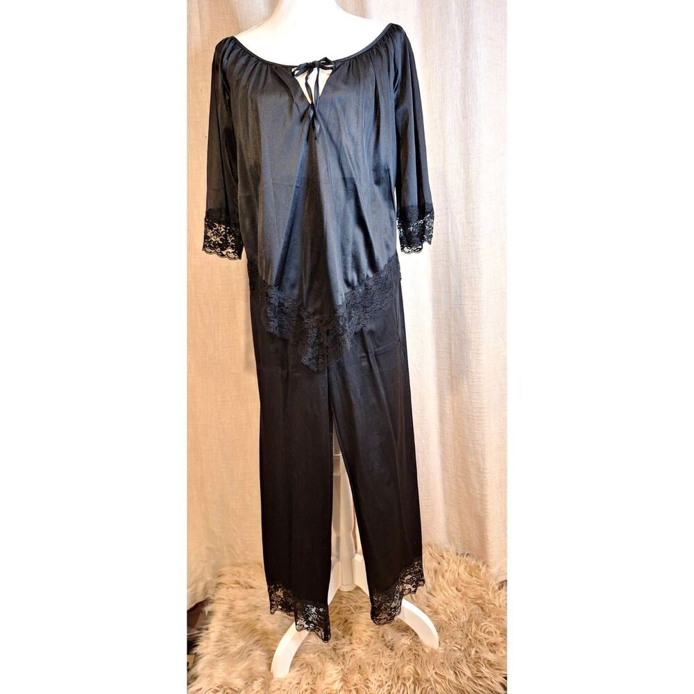Jill Andrea of New York Black 2 Piece Vintage Lace Pajama Set 60s 70s Size Small